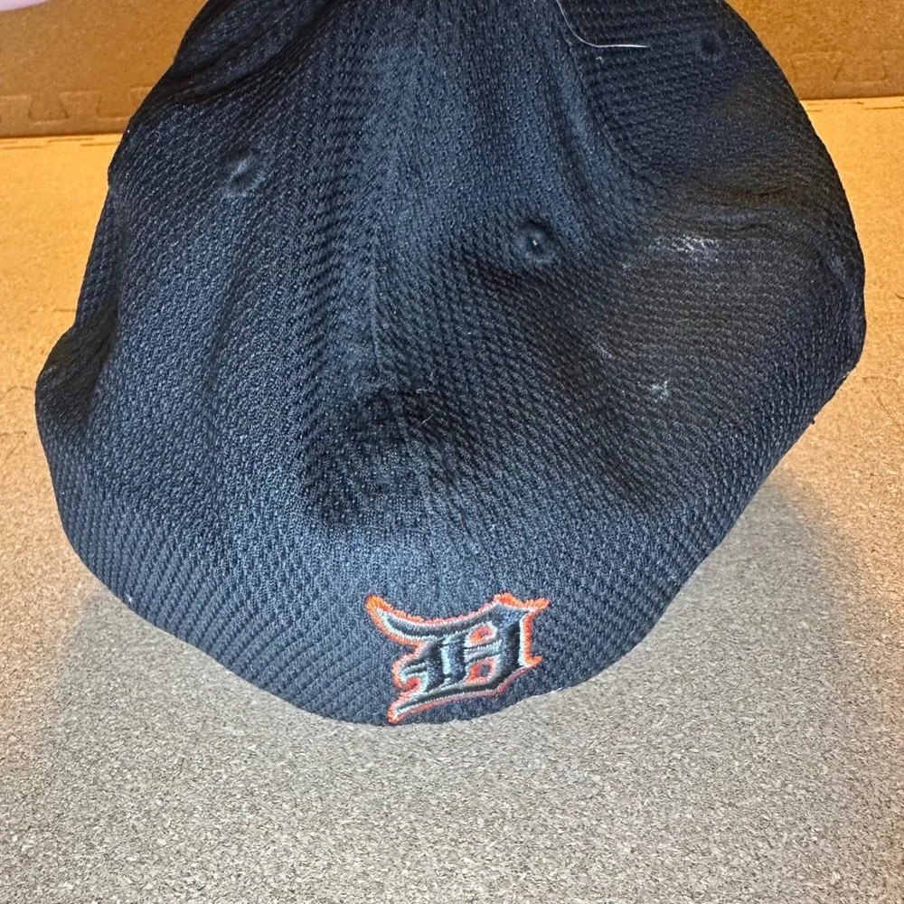 New Era Detroit Tigers Hat Mens M/L Gray Black MLB 39THIRTY Stretch Fit Cap